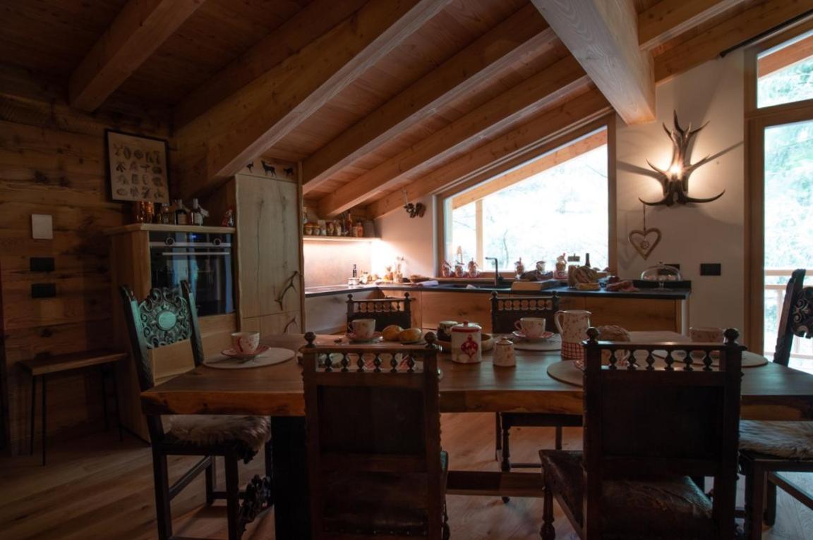 Chalet Degli Abeti By Ama Val Di Fassa Кампитело ди Фаса Екстериор снимка