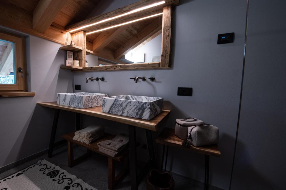 Chalet Degli Abeti By Ama Val Di Fassa Кампитело ди Фаса Екстериор снимка