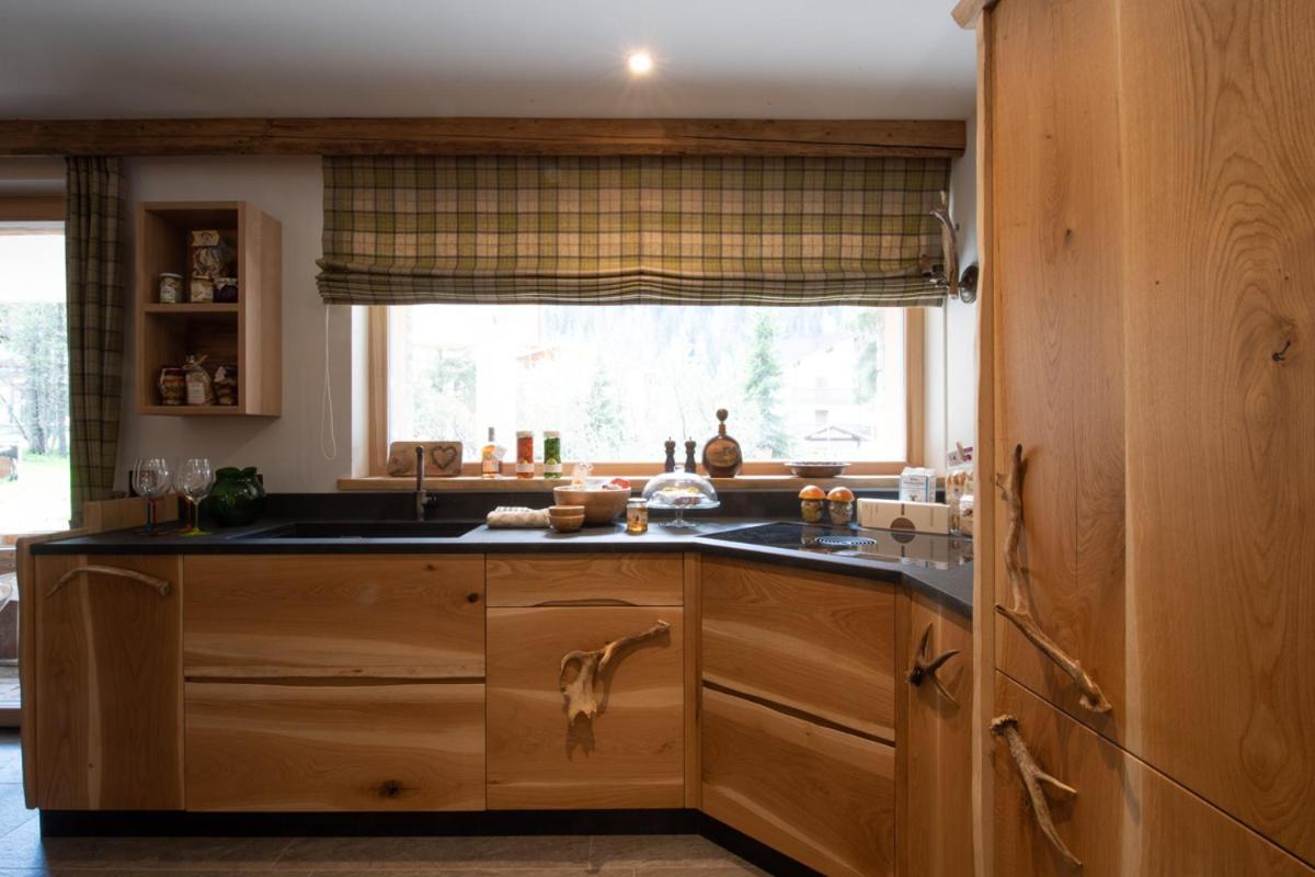 Chalet Degli Abeti By Ama Val Di Fassa Кампитело ди Фаса Екстериор снимка