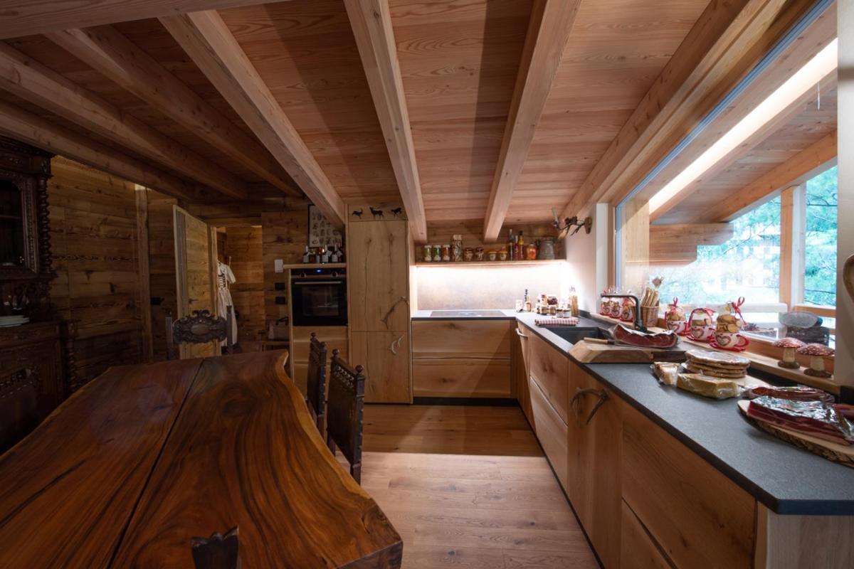 Chalet Degli Abeti By Ama Val Di Fassa Кампитело ди Фаса Екстериор снимка